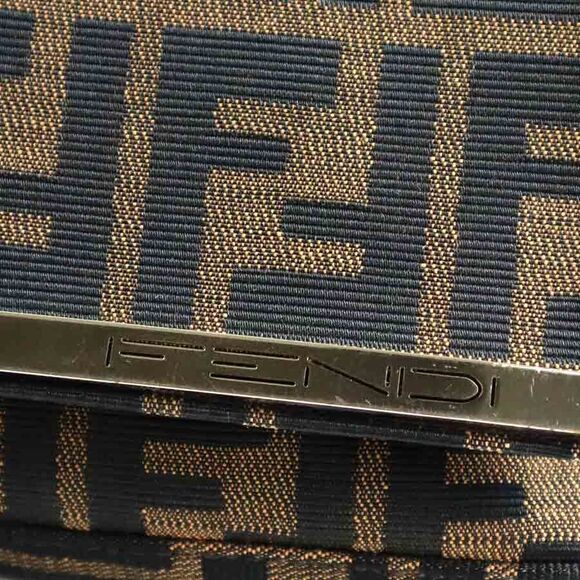 Authentic FENDI Mamma Zucca Baguette Tobacco Canvas Shoulder Bag Pochette Purse - Picture 3 of 9